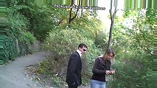 asian girl fucking in forest aria with stranger when she was works in forest area suddenly stranger was came there and blowjob