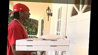 pizza delivery guy delivers pizza