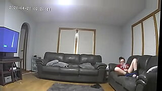 gf on webcam butt