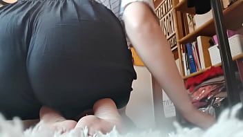 see my sexy mum fingering her pussy stolen video from dad pc