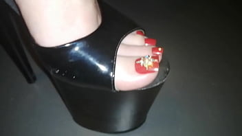 lesbi high heels