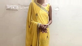 aaj to ye lal dress bali in done par thukba kar hi menegi