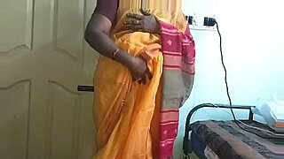 Desi indian boss fucking his secretary in his farm house in hot orange saree