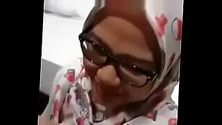 indian muslim girl talking dirty in hindi while giving blowjob to her stepbrother