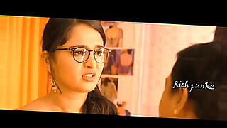 tamil actress snehulikira bathroom kulikira video