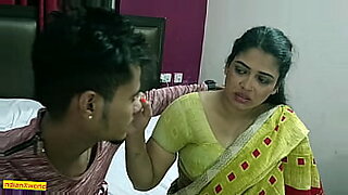 desi riya bhabhi had sex by putting an anal plug in her ass