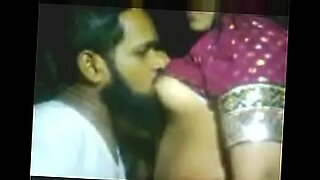 big boobs hot desi bhabhi sheres bed with step brother to get fucked