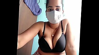 chubby girl indian doggy style holding hairs