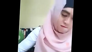 minah tudung bogel