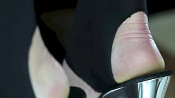 asian lesbian foot fetish7